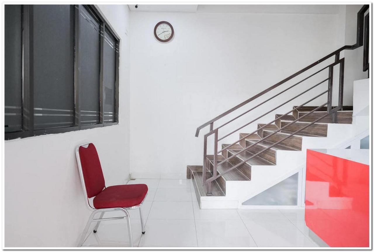 Reddoorz Near Kota Tua 2 Hotell Jakarta Eksteriør bilde